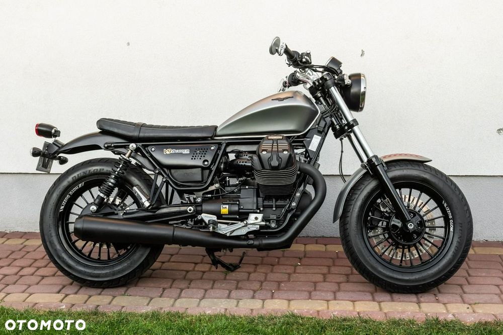 Moto Guzzi V9 - 2