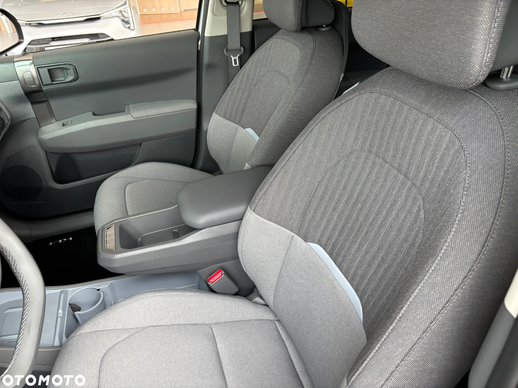 Kia EV3 58.3kWh Earth - 12