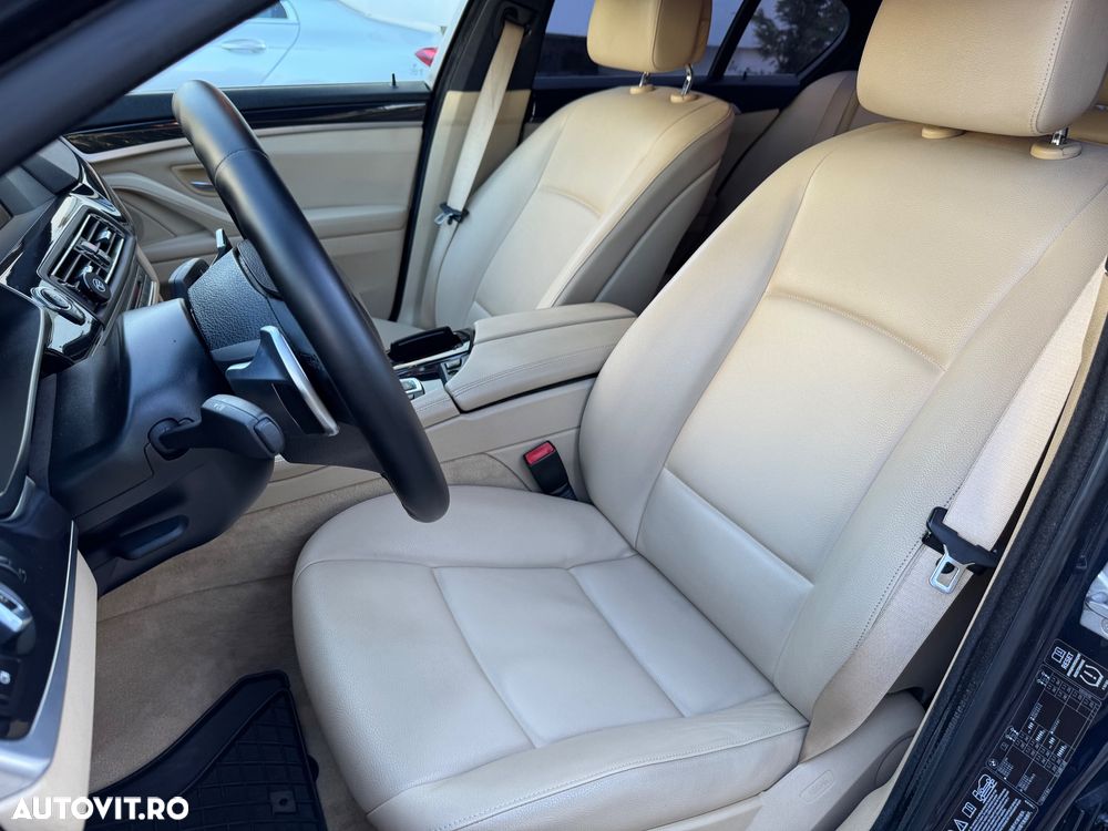 BMW Seria 5 525d xDrive AT - 2