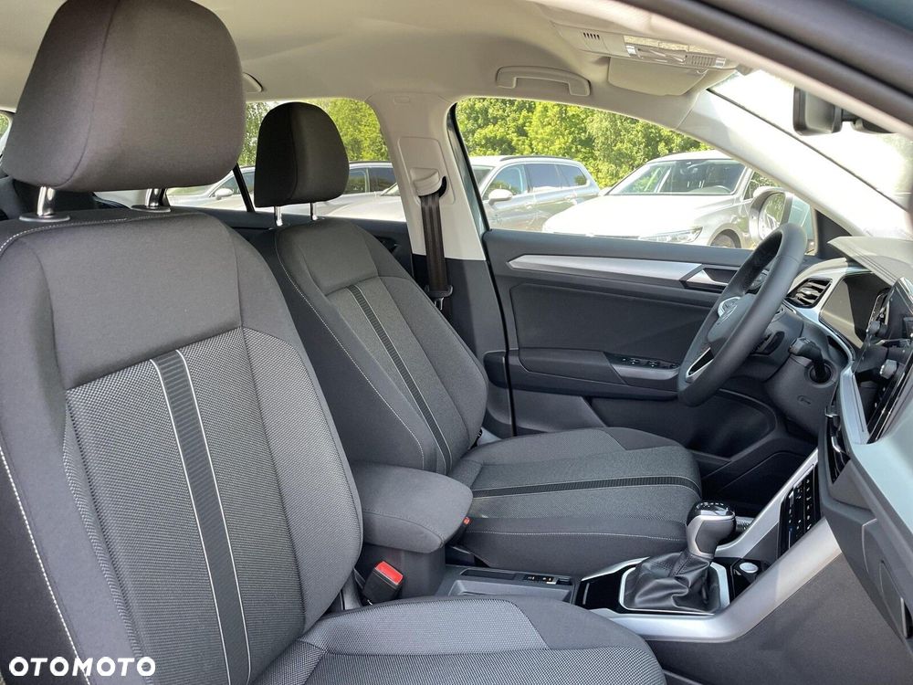 Volkswagen T-Roc - 16