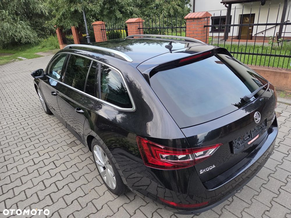Skoda Superb 2.0 TDI DSG Active - 7