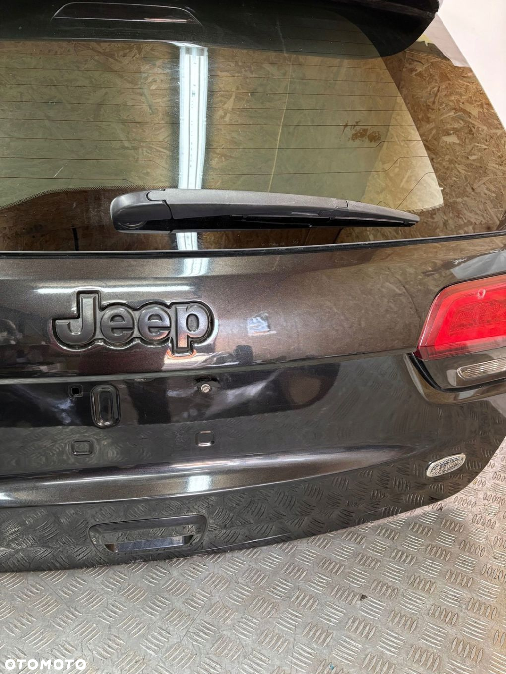 KLAPA TYŁ TYLNA BAGAŻNIKA JEEP GRAND CHEROKEE WK2 LIFT 17- - 4