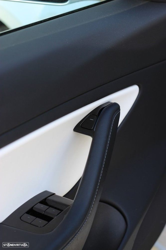 Tesla Model 3 Long Range Tração Integral - 20