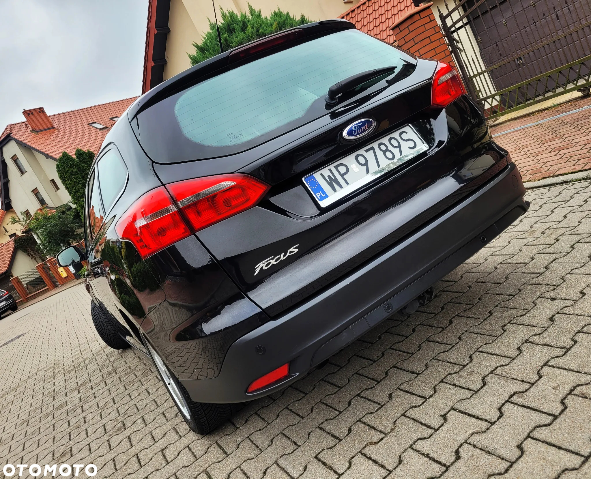 Ford Focus Turnier 1.5 TDCi ECOnetic 88g Start-Stopp-Sy Titanium - 2