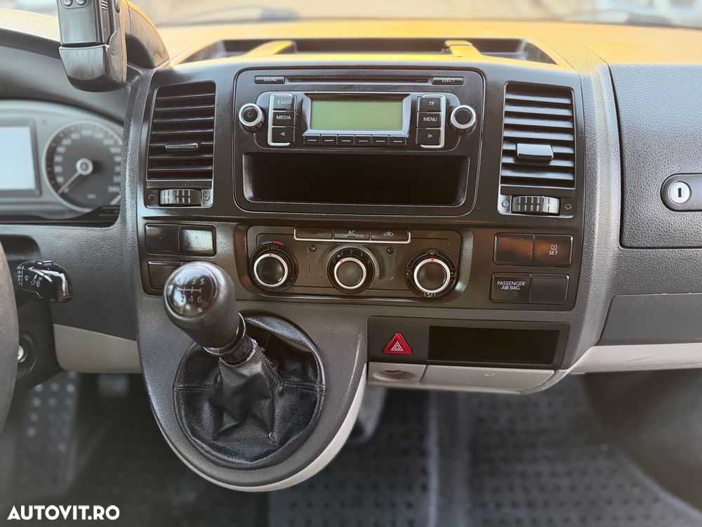 Volkswagen Transporter - 10