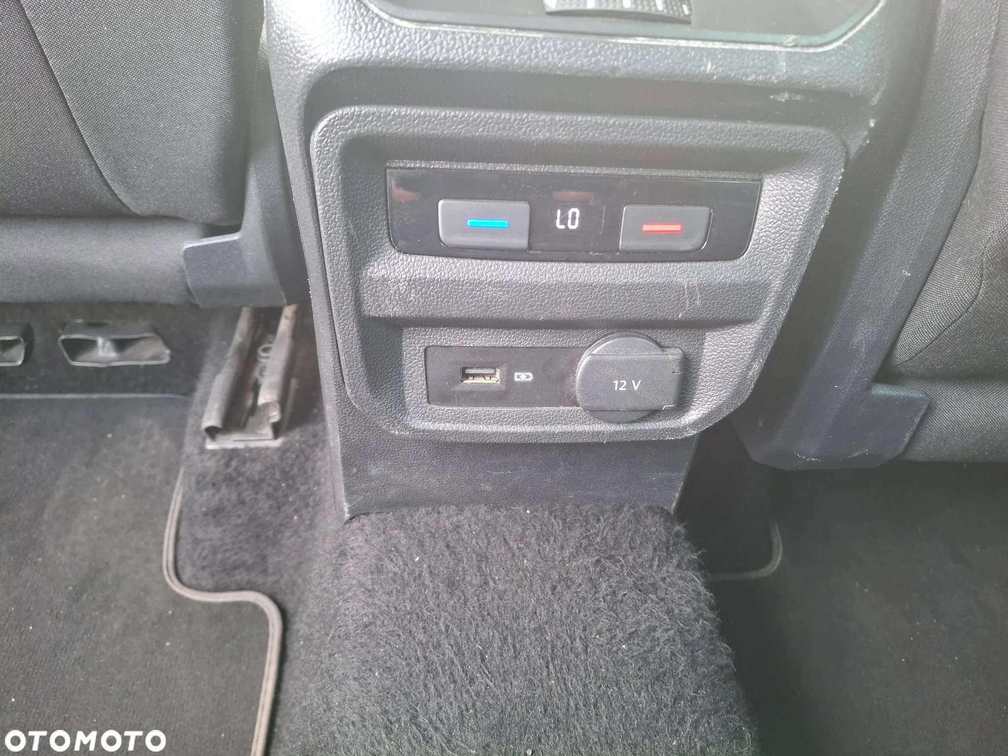 Volkswagen Tiguan 1.6 TDI SCR Comfortline - 11
