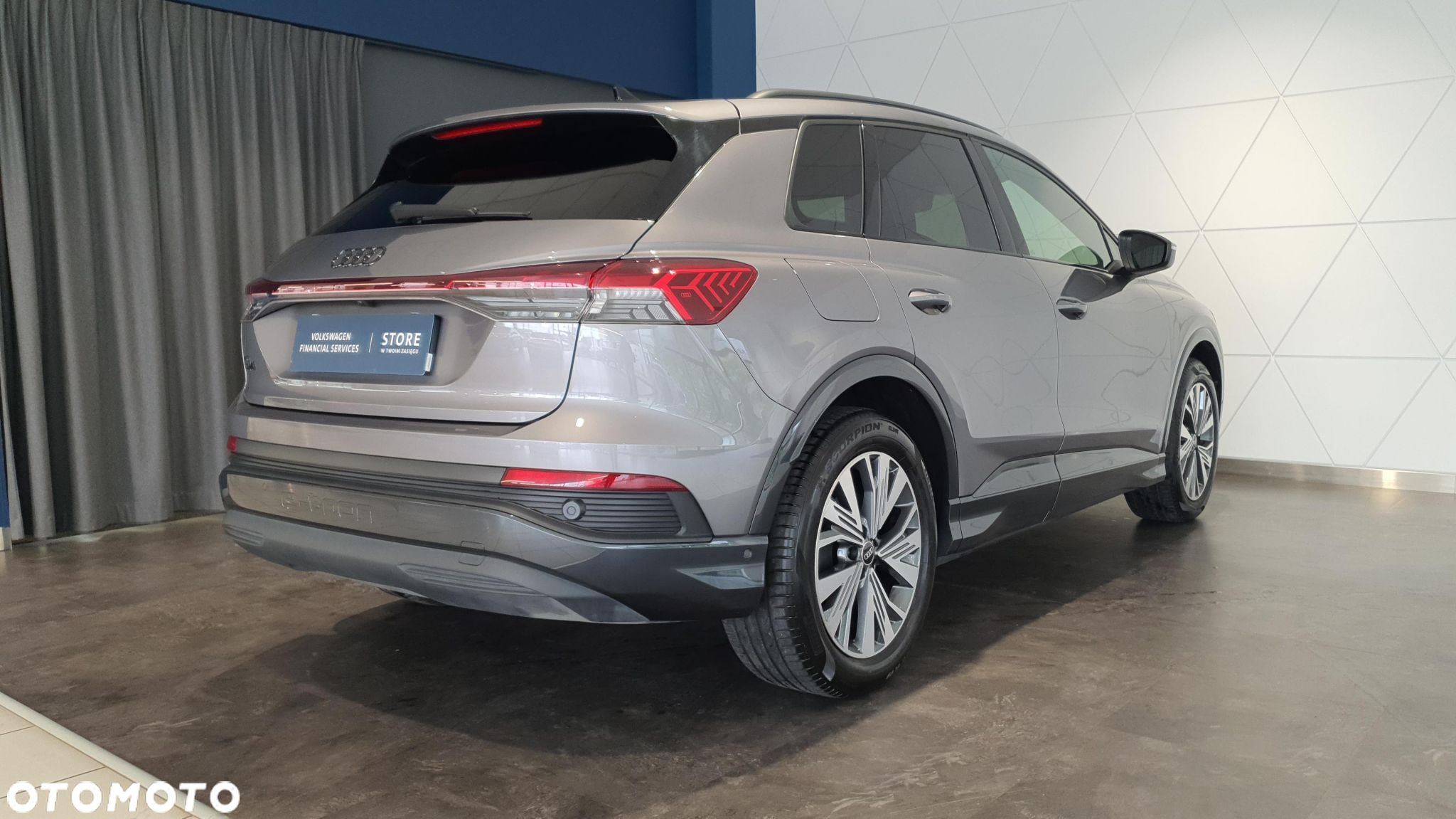 Audi Q4 e-tron - 5