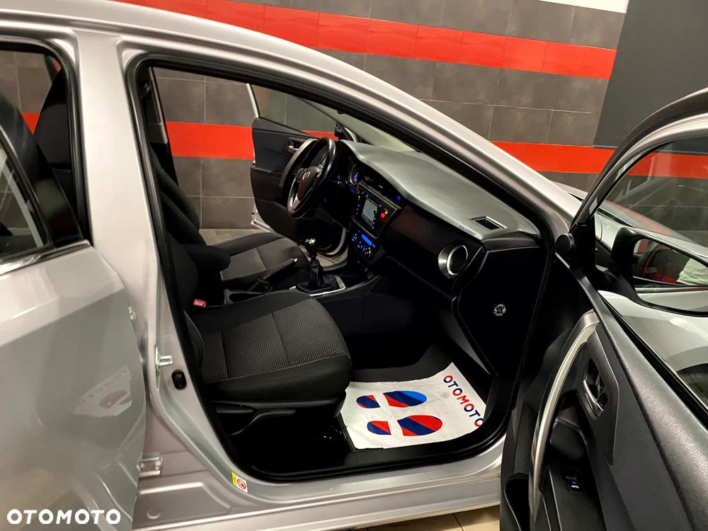 Toyota Auris 2.0 D-4D Life Plus - 20