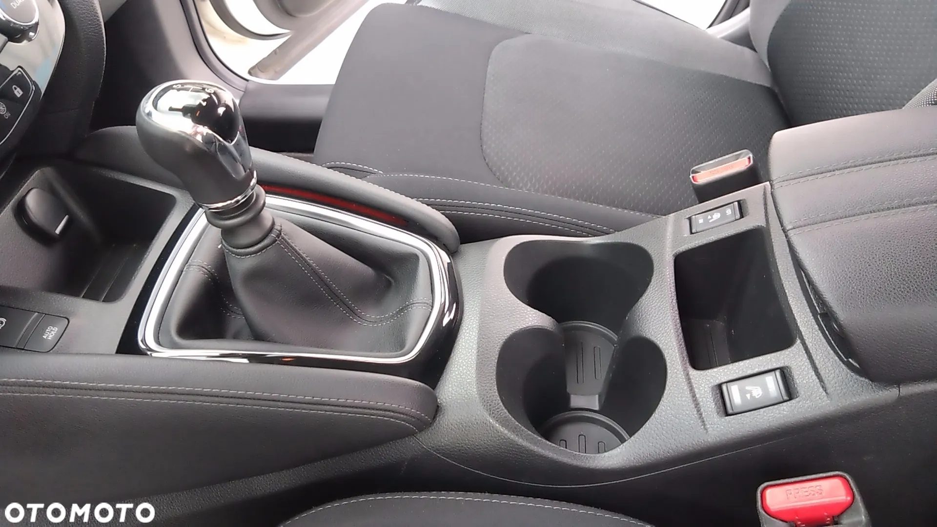 Nissan Qashqai 1.5 dCi TEKNA+ - 23