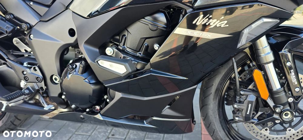 Kawasaki Ninja 1000 SX - 11