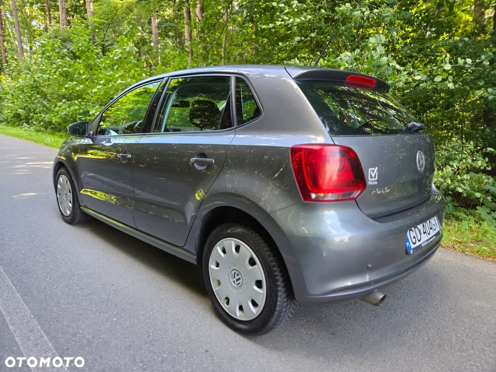 Volkswagen Polo 1.4 16V Trendline - 2