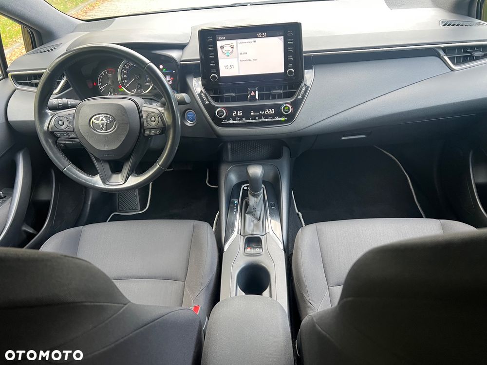 Toyota Corolla - 24