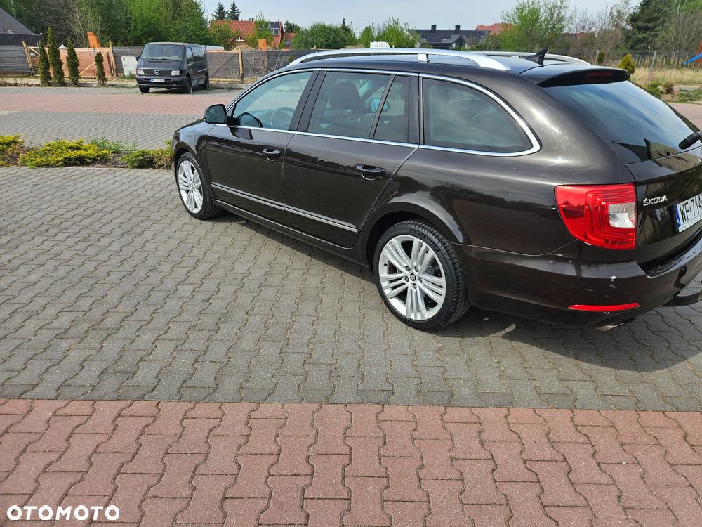 Skoda Superb 2.0 TDI 4x4 Business DSG - 2