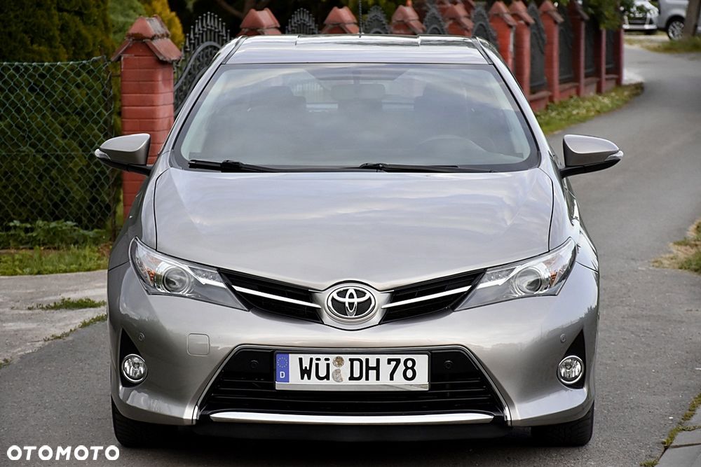 Toyota Auris 1.6 Executive - 16