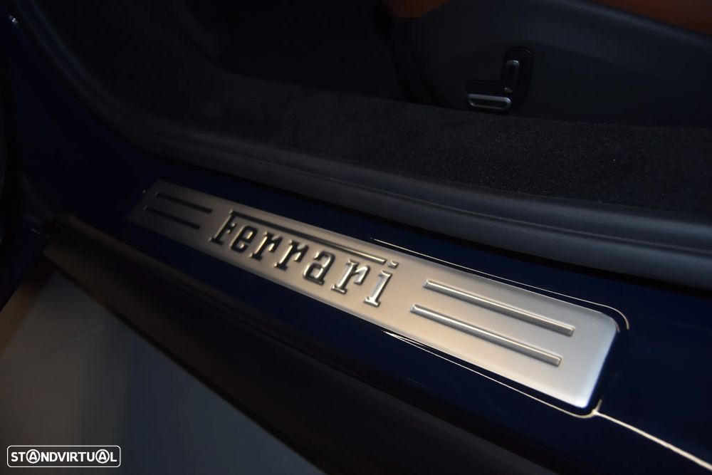 Ferrari 296 GTB Coupe - 39