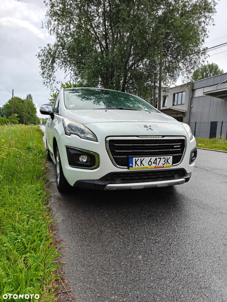 Peugeot 3008 Hybrid4 - 4