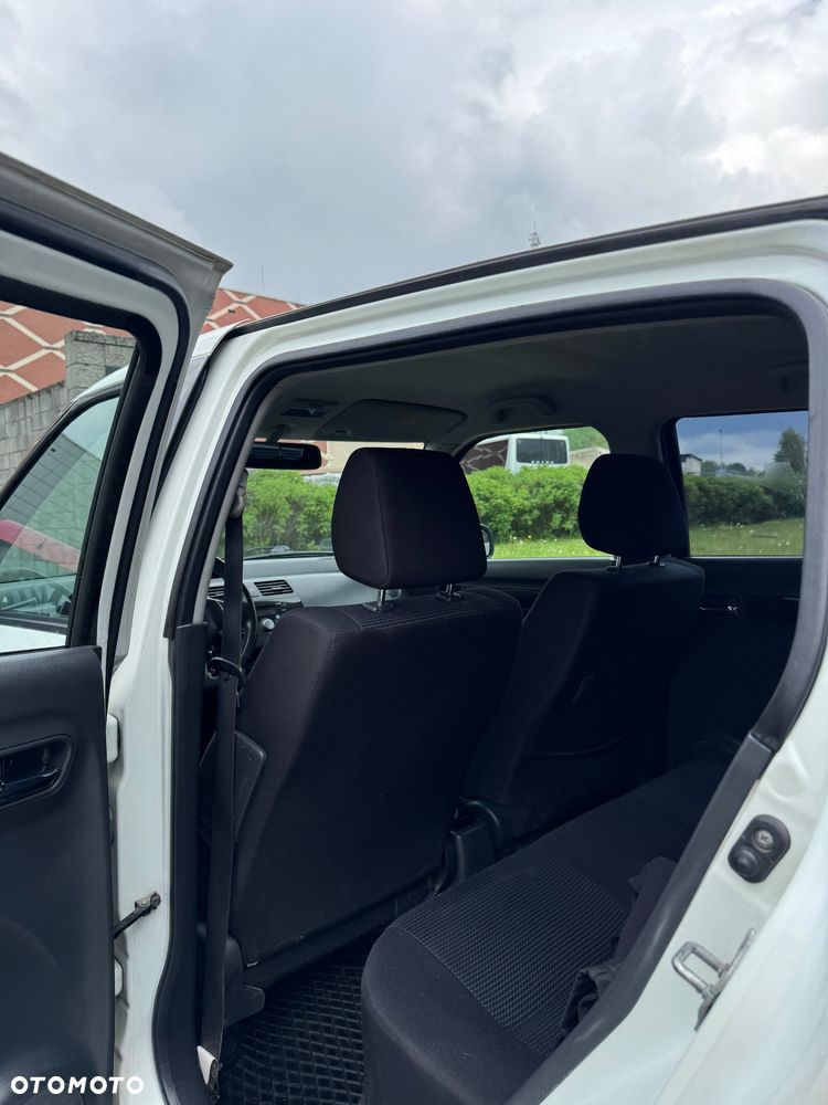 Suzuki Swift 1.3 Limited 25 - 9