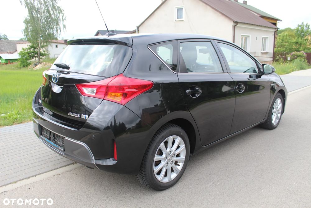 Toyota Auris 1.8 HSD Luna - 5