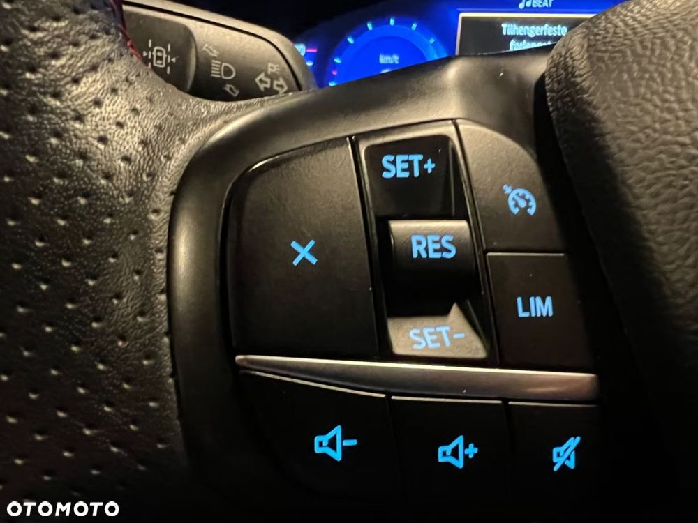 Ford Kuga 2.5P PHEV FWD ST-Line - 18