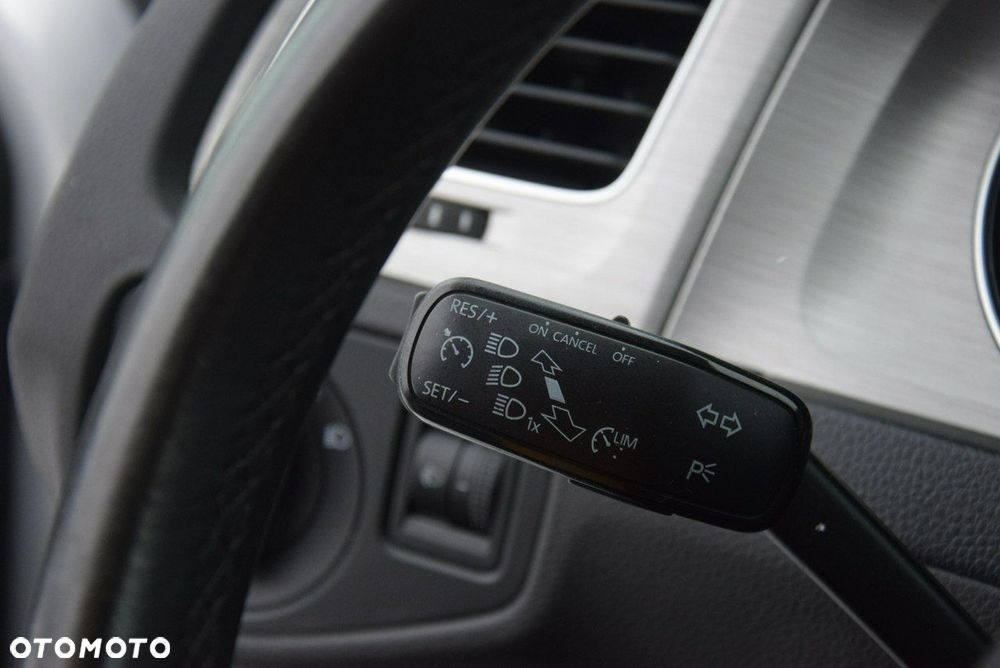 Volkswagen Golf 1.2 TSI BlueMotion Technology Comfortline - 34