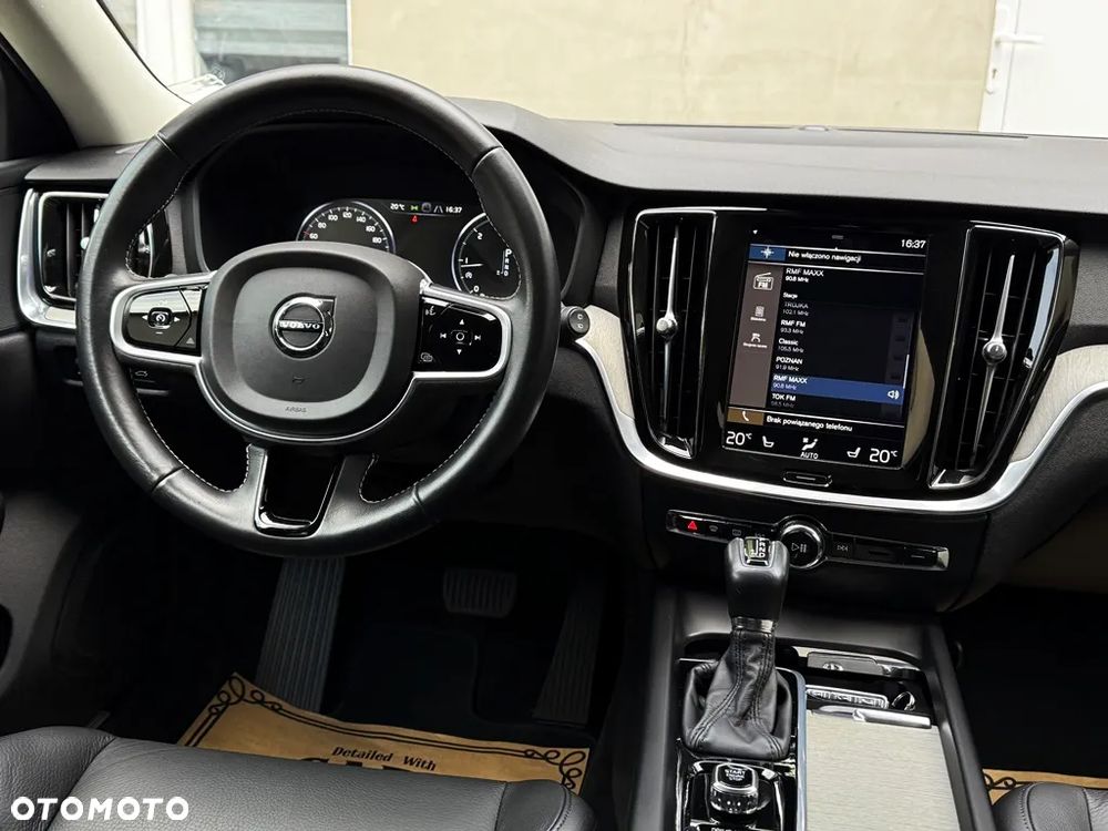 Volvo V60 D4 Inscription - 15