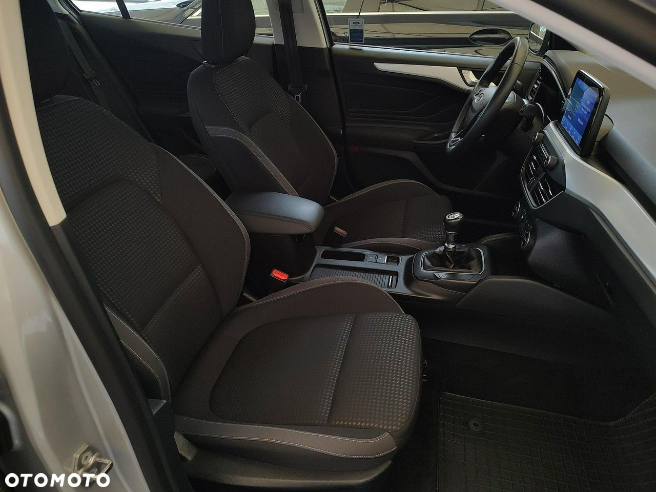 Ford Focus - 21