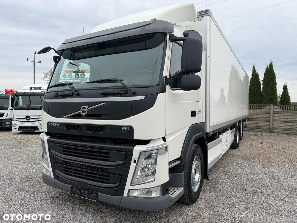 Volvo FM 370 / 6x2 / Chłodnia / Winda / - 2