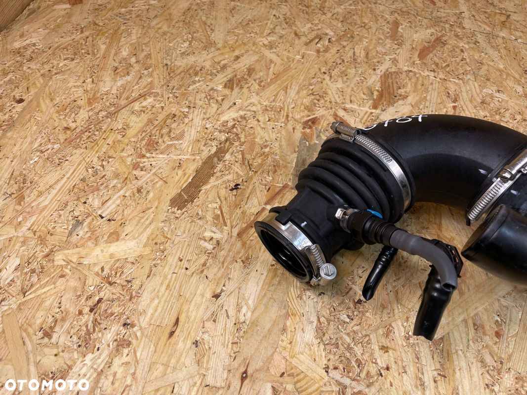 WLOT RURA PRZEWÓD POWIETRZA MG HS EHS 1.5T 10428617 10297049 2020- - 2
