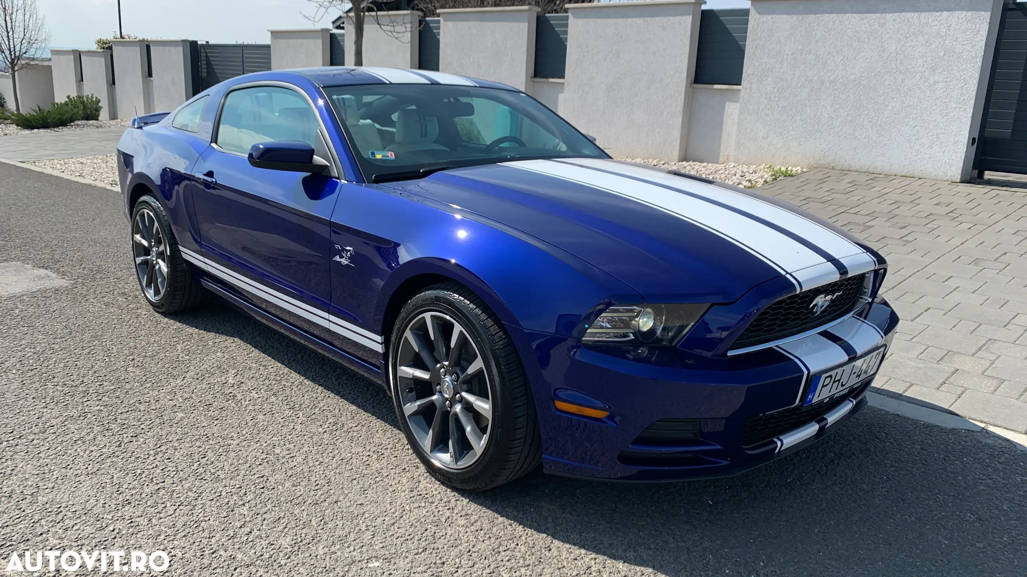 Ford Mustang - 9