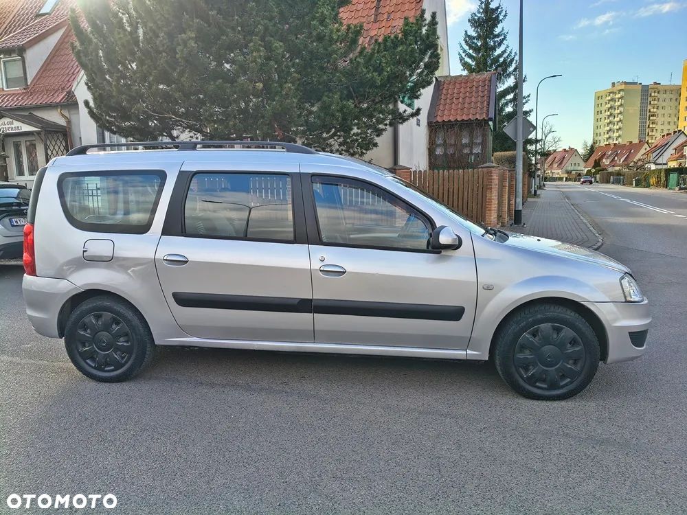Dacia Logan 1.6 16V Laureate - 3