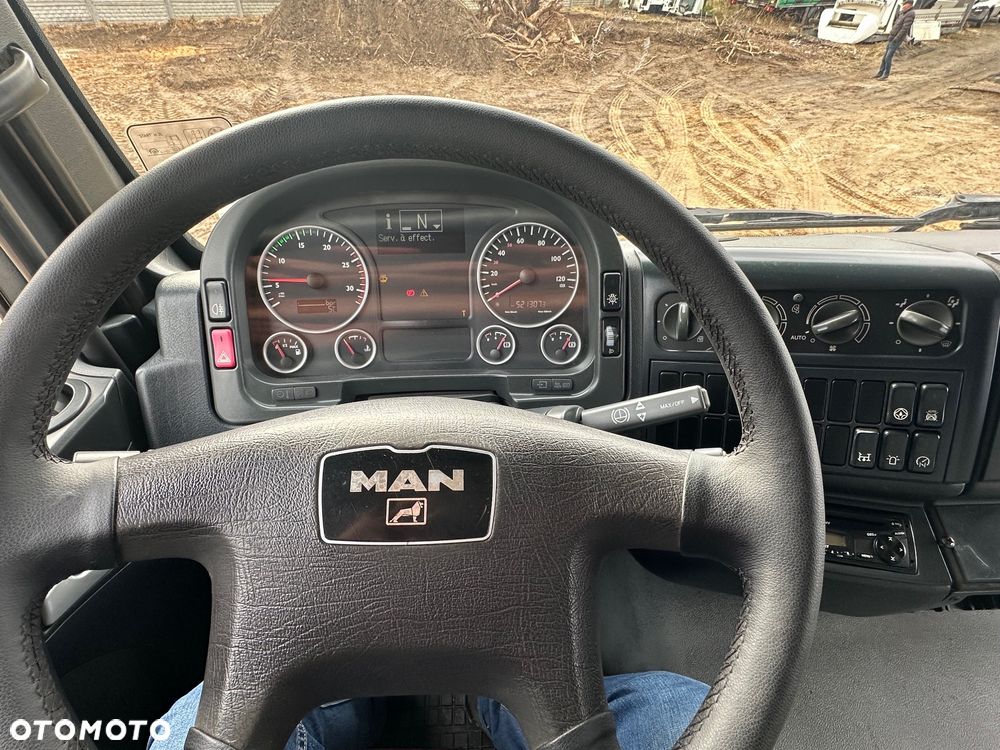 MAN TGA 32.400  8x4 z HDS Palfinger PK29002 + pilot - 15