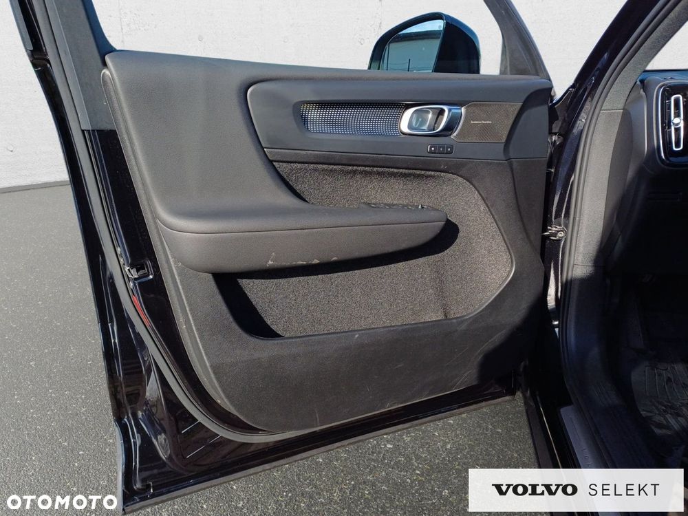 Volvo XC 40 - 12