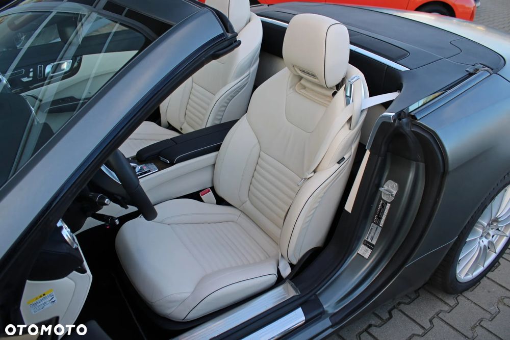 Mercedes-Benz SL 500 BlueEff - 8