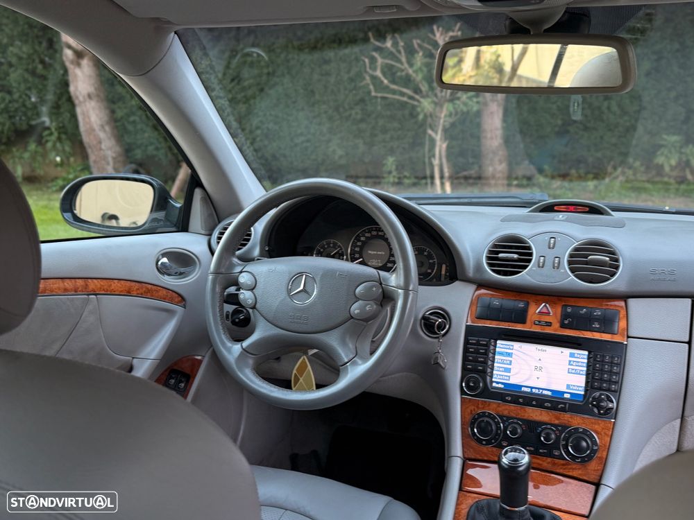 Mercedes-Benz CLK 270 - 11