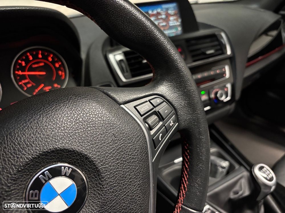 BMW 218 i Cabrio Line Sport - 12