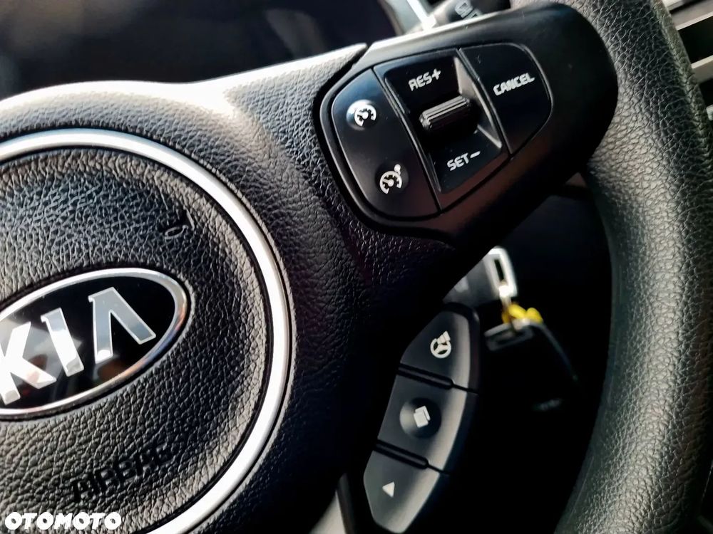 Kia Carens 1.6 GDI Edition 7 - 17