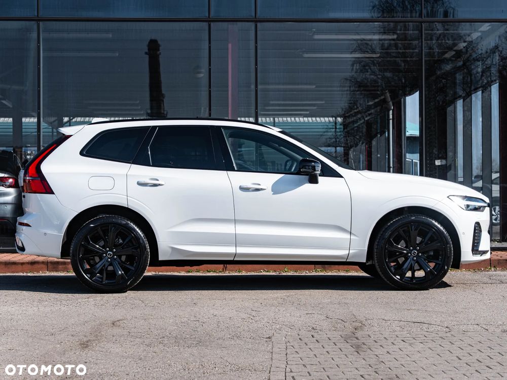 Volvo XC 60 B5 B AWD Plus Dark - 15