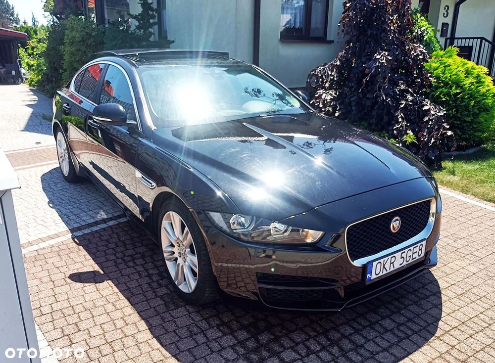 Jaguar XE P250 S - 1