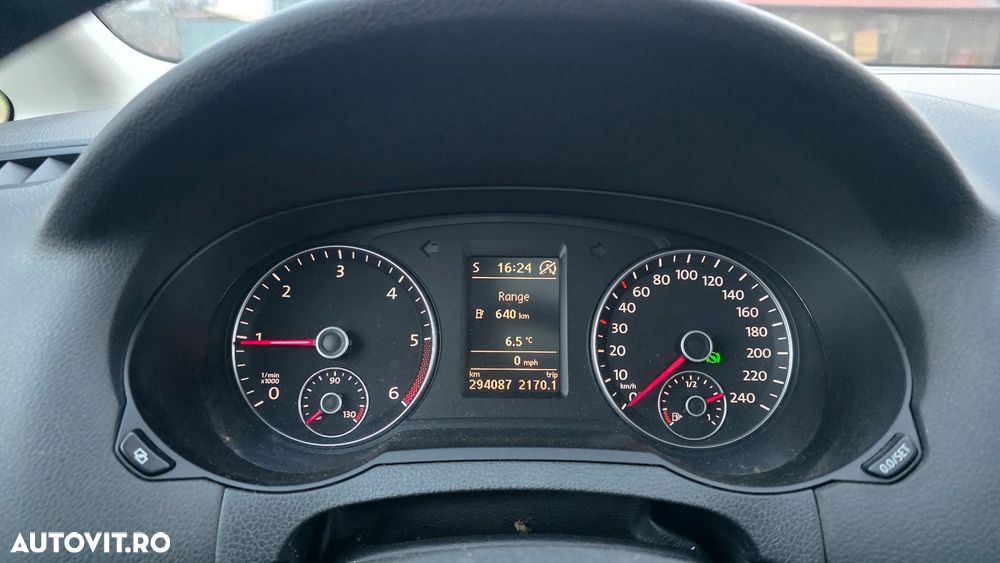 Volkswagen Sharan 2.0 TDI DSG BlueMotion Technology Highline - 2