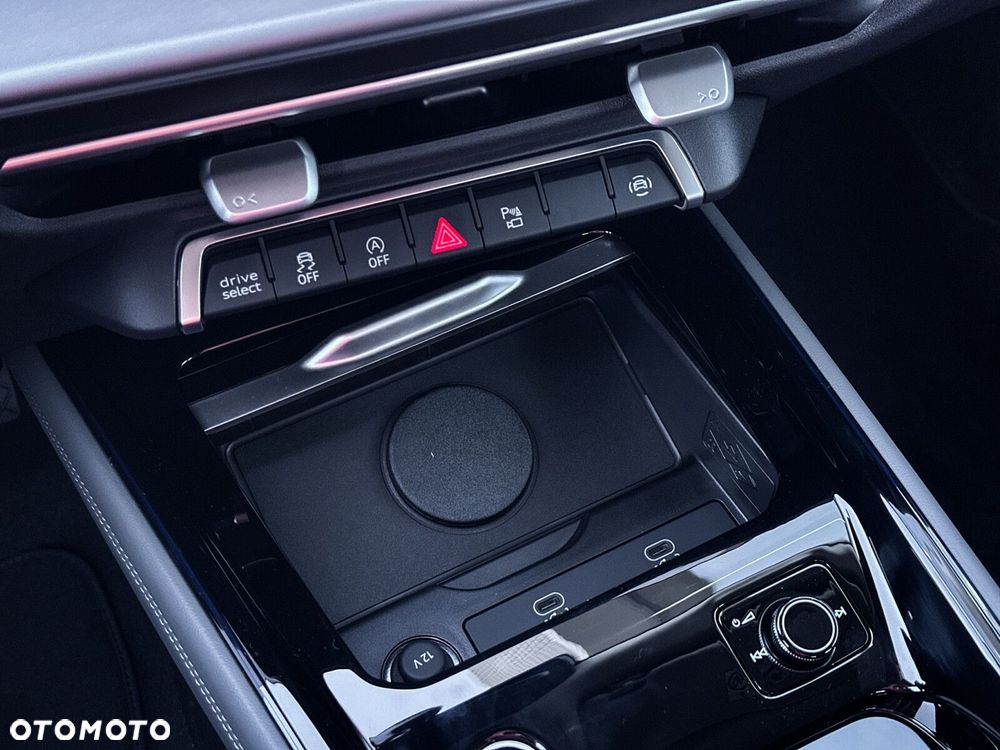 Audi Q3 - 22