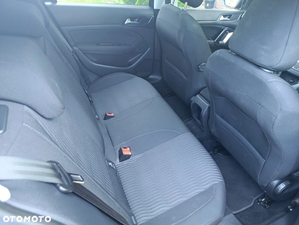 Peugeot 308 1.2 PureTech GPF Active Pack Business S&S - 16
