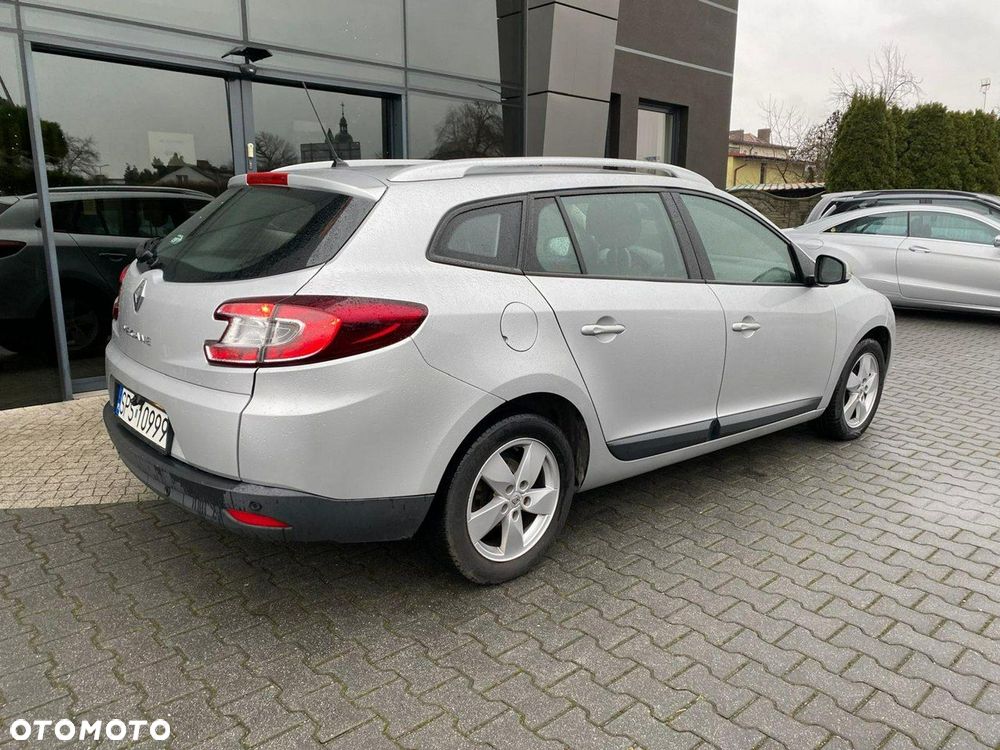 Renault Megane 1.6 16V 110 Authentique - 4