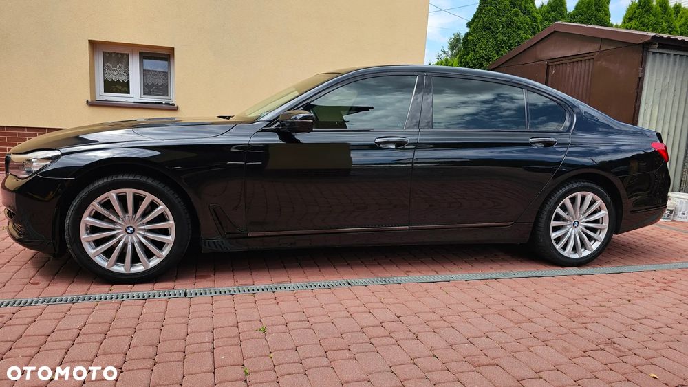BMW Seria 7 740Li - 16