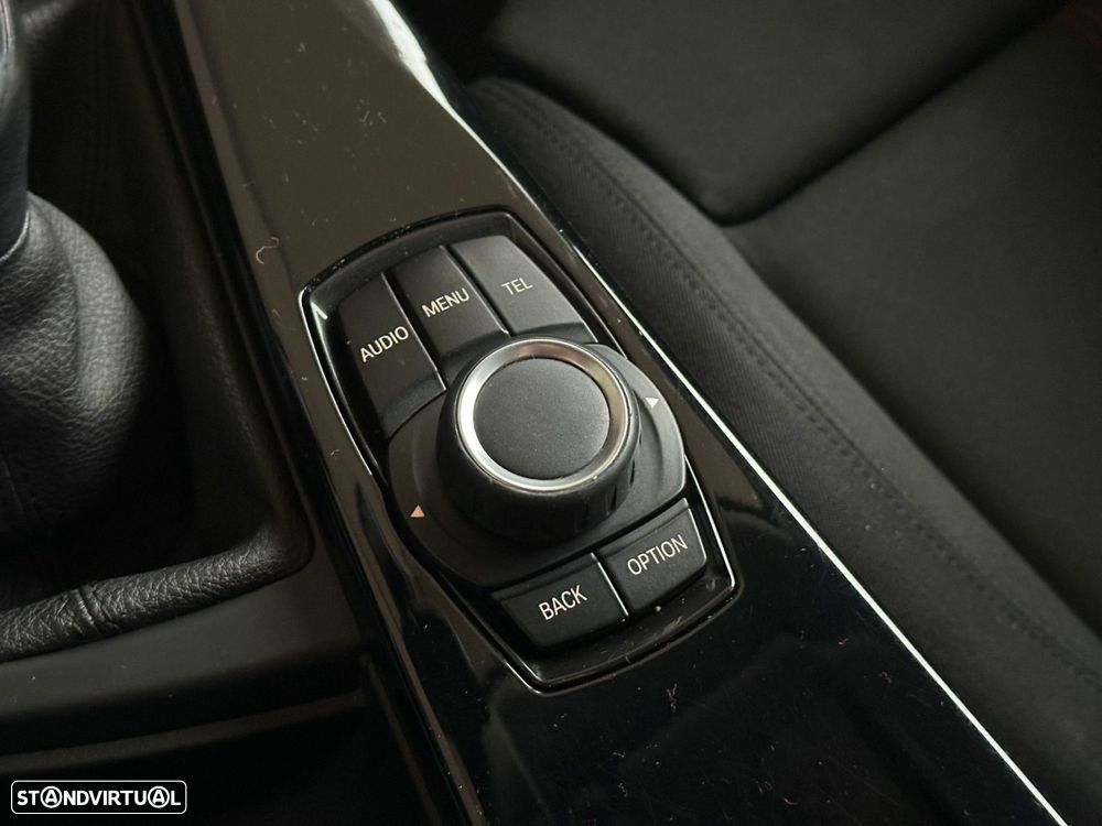 BMW 320 d Line Modern - 25