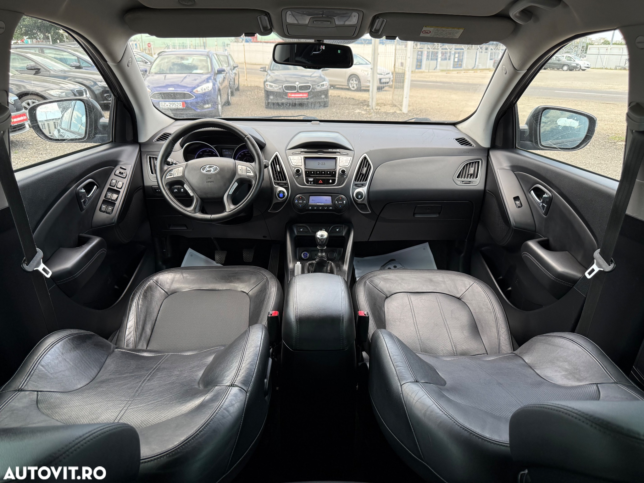 Hyundai ix35 2.0 CRDI 4WD Trend - 8