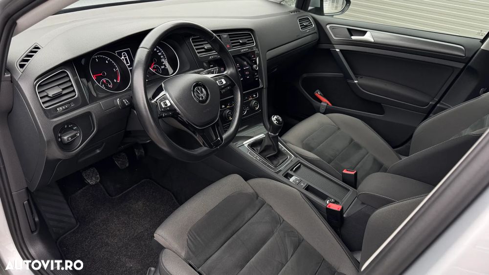 Volkswagen Golf Variant 1.6 TDI SCR Comfortline - 8