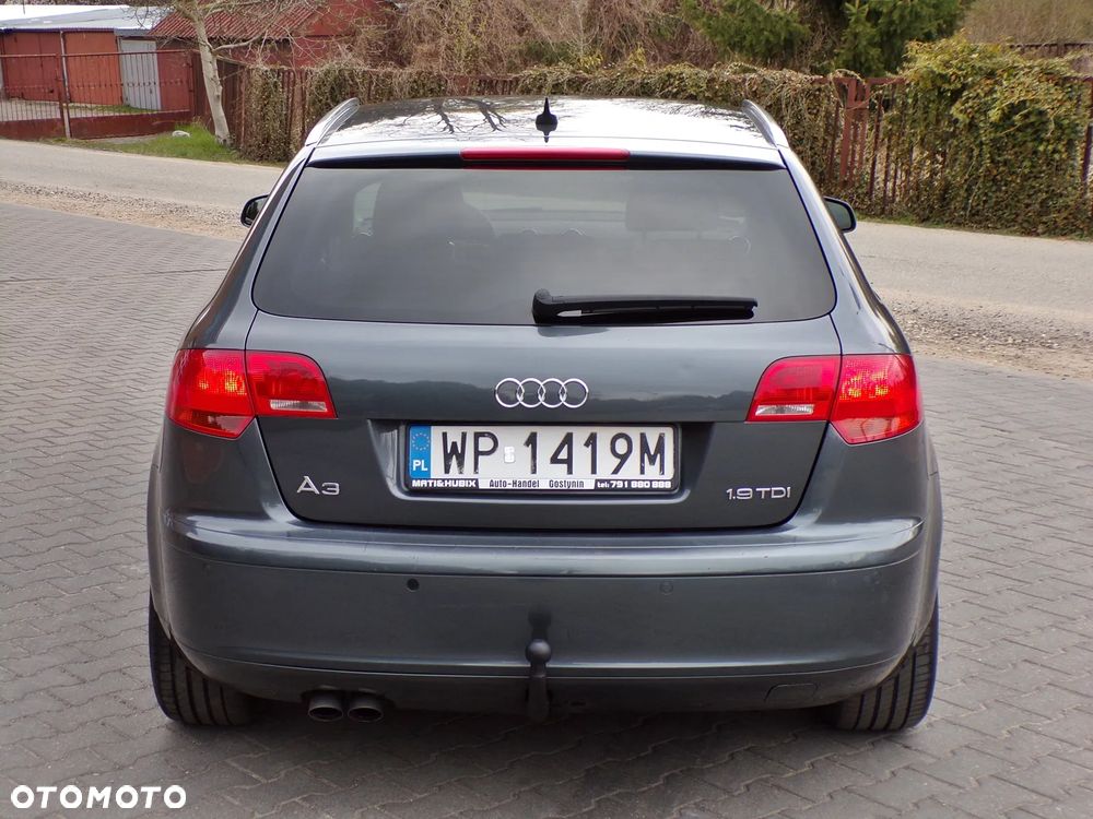 Audi A3 Sportback 1.9 TDI S line Sportpaket plus - 9