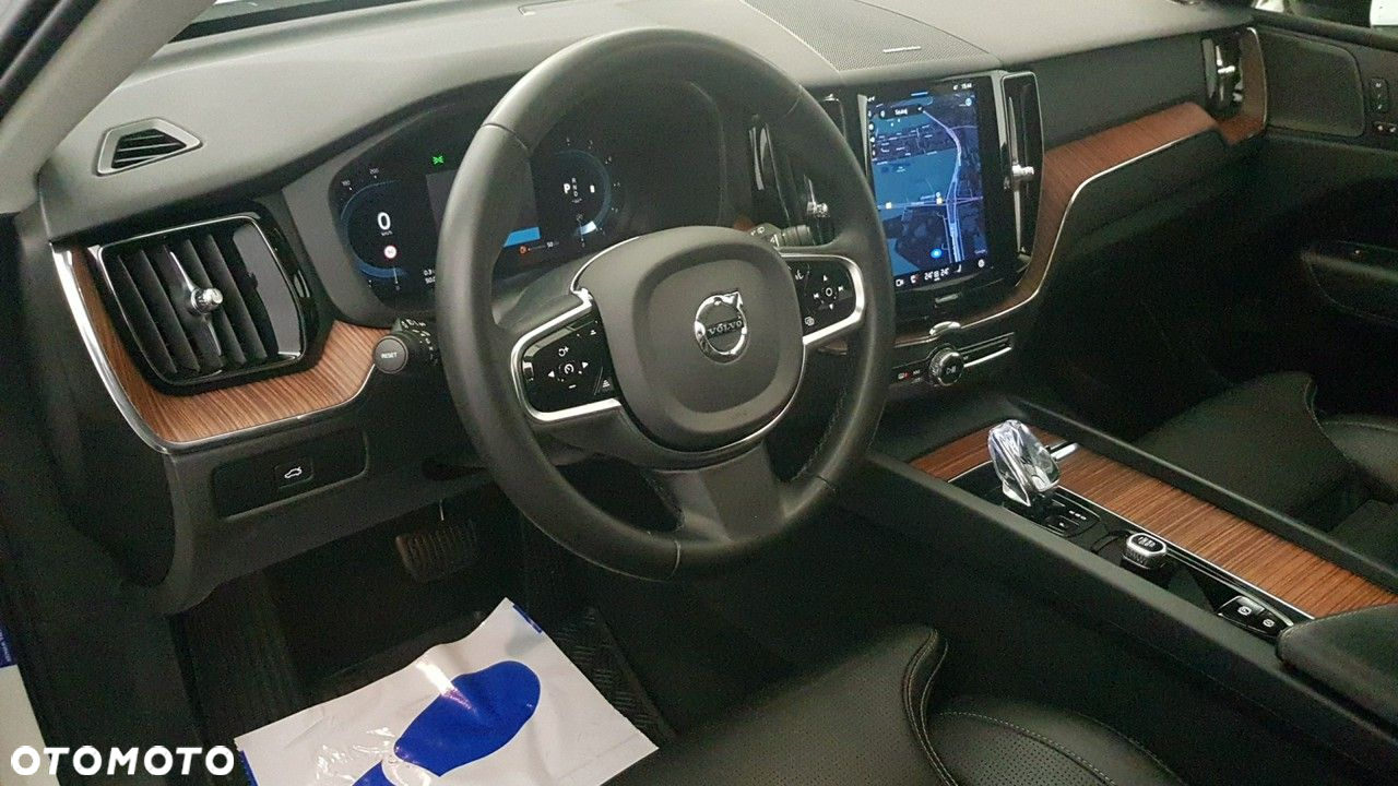 Volvo XC 60 - 24