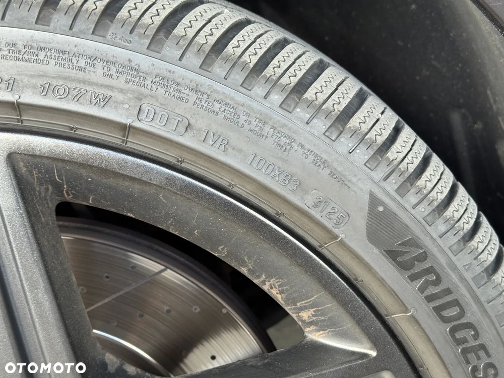Mercedes-Benz ML 63 AMG 4-Matic - 36