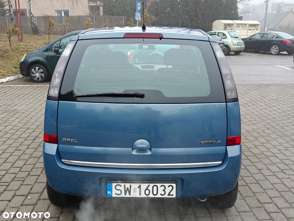 Opel Corsa 1.4 16V Cosmo - 9